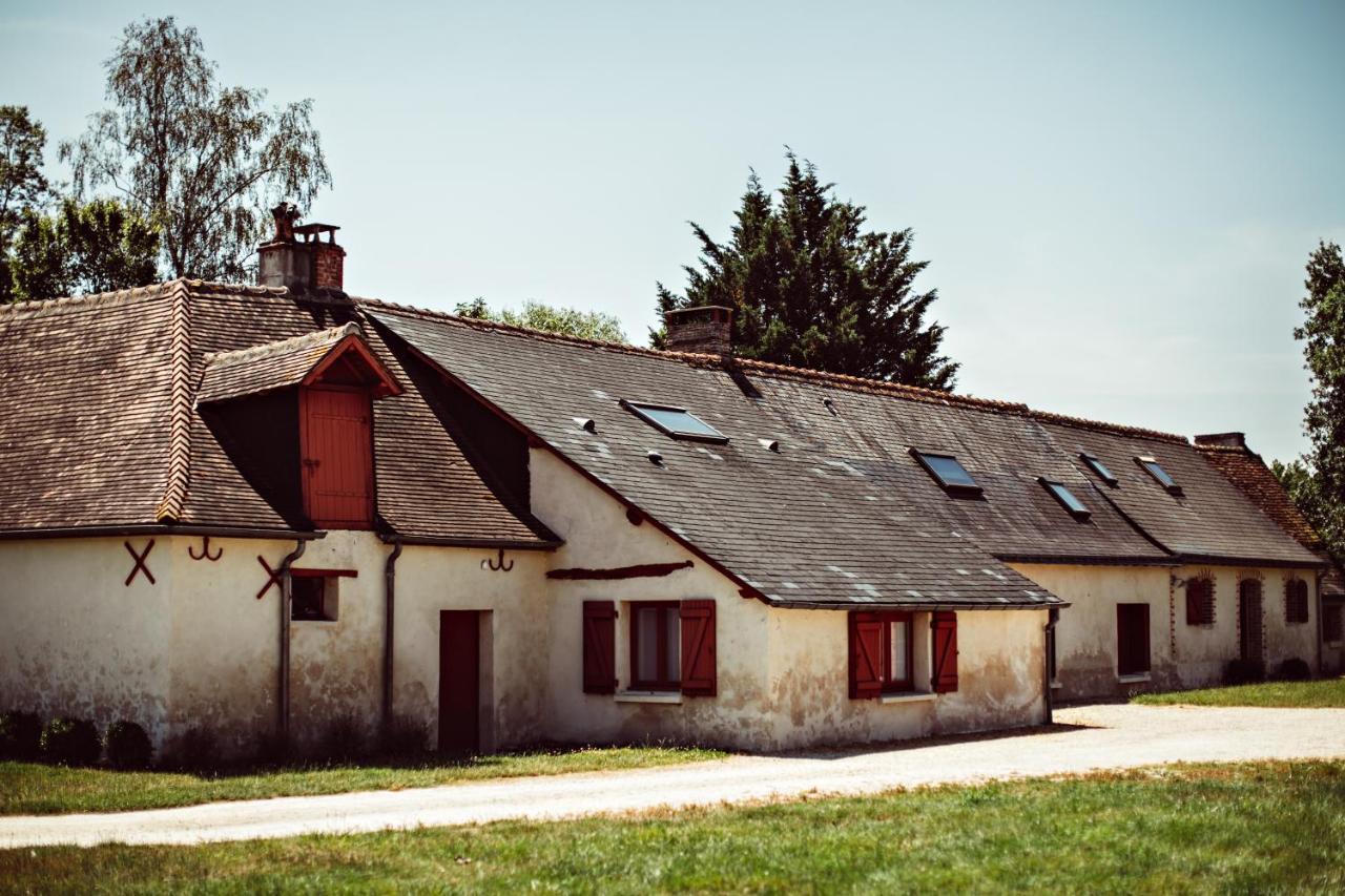 Domaine De La Trigaliere Villa Ambillou Exterior photo